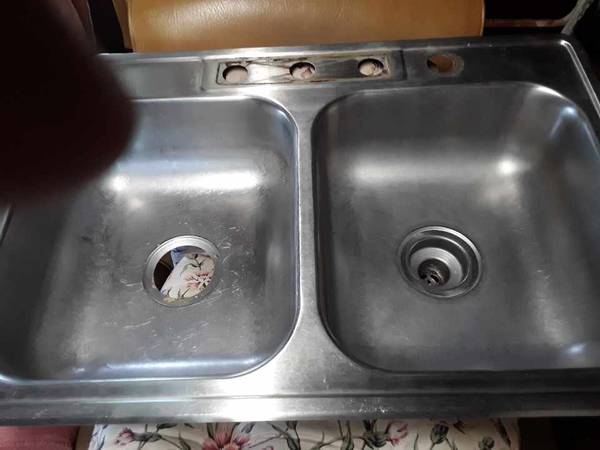 Stainless Sink Reduced 1