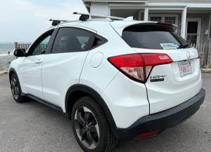 2018 HONDA HRV - 81,500 EX-L White Orchid - Loaded - $15,750 (South of Boston)63470620259585121