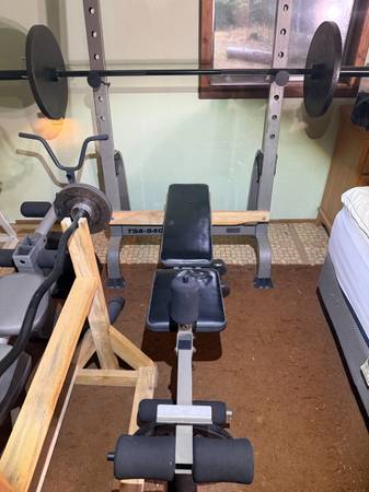 Complete Weight Set - 3 bars 2 benches 625 lbs weight 1