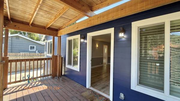 $3,900 / 3br - 1127ft2 - Stylish 3 Bedroom Retreat in the Oakland Hills (oakland hills / mills)63850428289281121