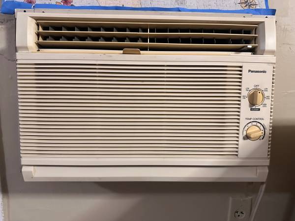 Powerful 11500 BTU Window AC 1