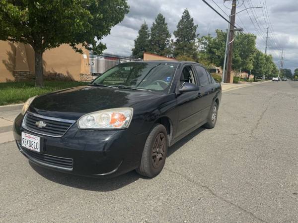 1 2007 Chevrolet Malibu Chevy LS Sedan 4D Sedan 1
