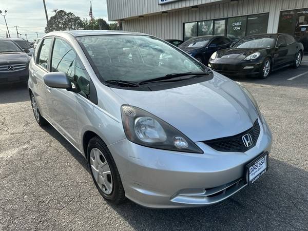 Honda Fit 5dr HB Automático 2013 - $6,495 (Virginia Beach)63621714856835122