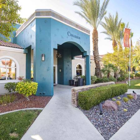 $1,690 / 3br - 1205ft2 - Lavish at Cimarron Apts – Pool, Gym, Bark Park! 🎉🐾 (8301 W Flamingo Rd, Las Vegas, NV)63859497462273124