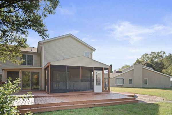 $1 / 4br - 2560ft2 - File 6804Movein ready 4 bedroom 4 bath home wirlpool and patio (Schererville)64041811219330123