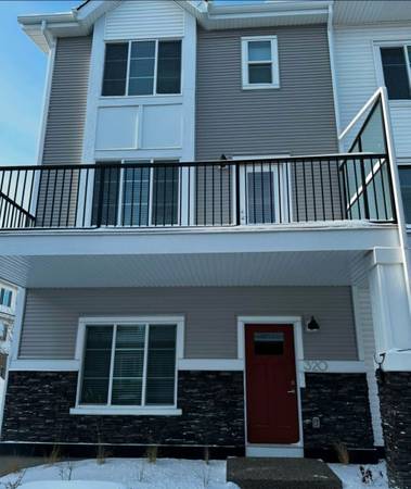 4 BED 3 BATH HOUSE 1