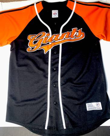 San Francisco Giants Jersey Size XL Damaged For A Steal It Now Price - $6 (redwood city)63470084863107120