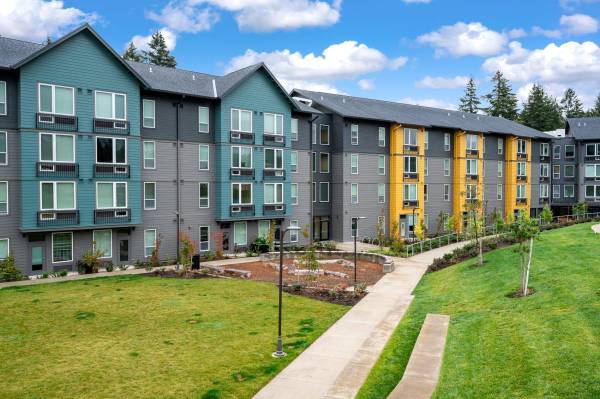 $1,535 / 2br - 850ft2 - Community Lounge Spaces, Free unlimited electric vehicle charging (Happy Valley)63831753489155123