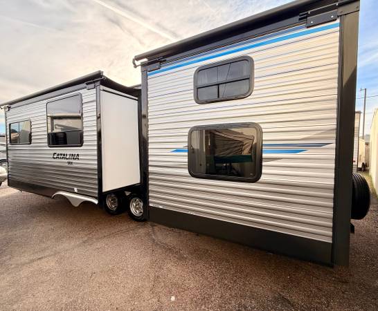 2019 Coachmen Catalina SBX 321 BHDS Travel Trailer With 2 Large Slides 1