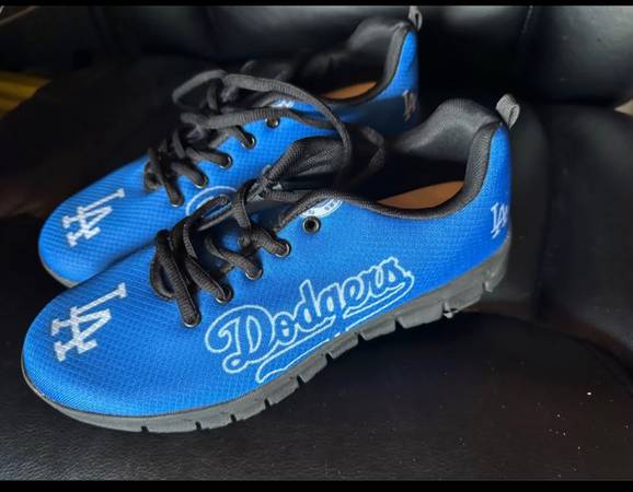 Dodger Shoes 1