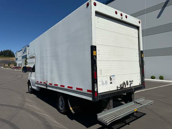 2018 Chevrolet Chevy Express 3500 14FT BOX TRUCK, 1-OWNER - $9,995 (Federal Way)63438217427841122