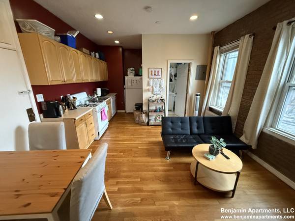 Fantastic Park Drive 3 Bed - Perfect for Boston University - NO Fee! 1