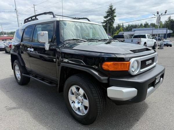 2014 Toyota FJ Cruiser AT 4WD V6 - $36,999 (+ Sports Cars International - Lynnwood)63497656264963122