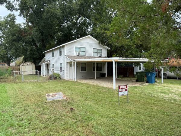 $1,200 / 2br - 1525ft2 - Casa en Collinsville, 2 habitaciones, 1.5 baños (Collinsville)63656567061507120