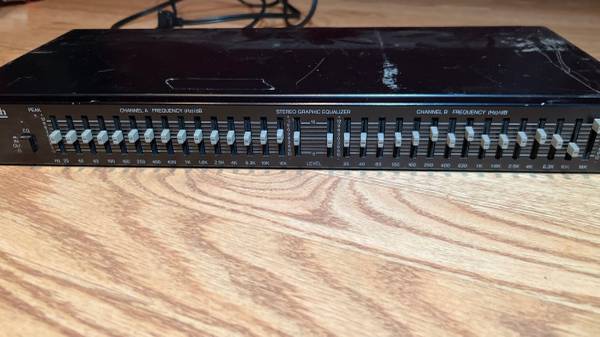 SoundTech ST15EQ graphic eq 1