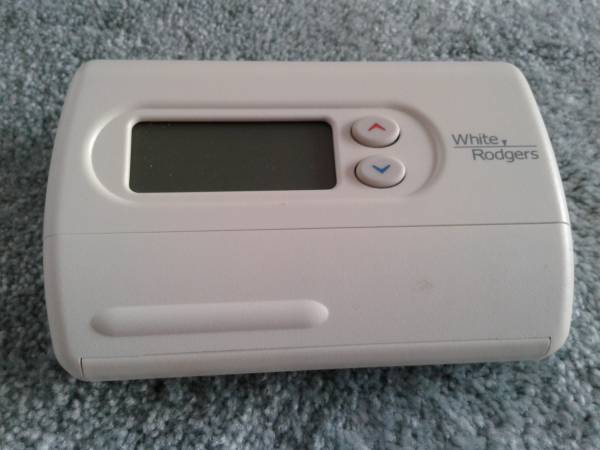 White Rogers Thermostat 1