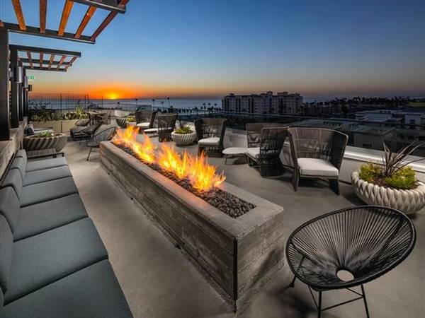 $2,668 / 575ft2 - Surfboard Storage, Pet-Friendly Community with On-site Dog Park (Downtown Oceanside)63819180882307120