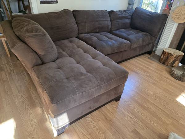 Cindy Crawford Home Sectional Couch 1