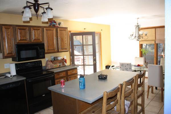 $1,000 / 1br - 300ft2 - Room for rent in a House (Summit park)63674311047937123