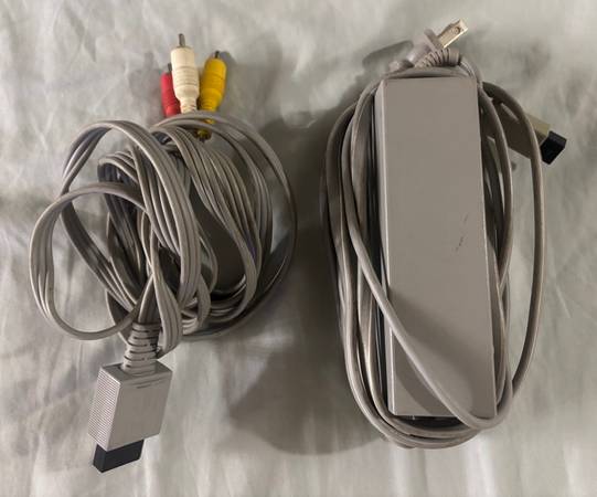 Power Cord and A/V Cable for Nintendo Wii 1