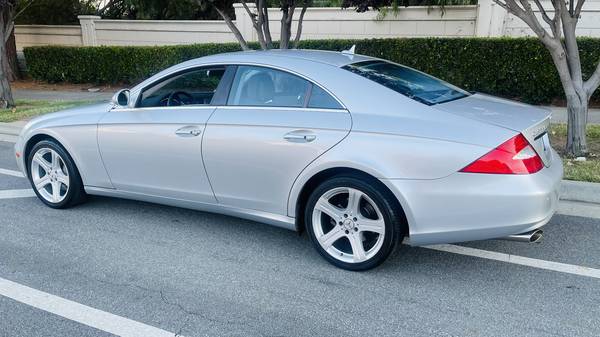 2007 MERCEDES-BENZ CLS550 93K LOW MILES - $7,200 (san jose west)63478517667201122