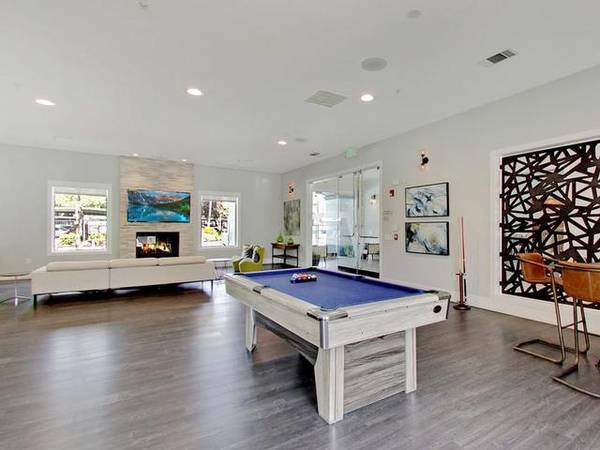 $2,005 / 2br - 932ft2 - Fireplace*, Garages Available, Expansive 1, 2 & 3 Bedroom Apartments (Rancho Cordova)63852483387779123