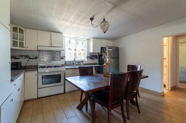 $255,200 / 3br - 3600ft2 - house for sale 3 bedrooms 2 baths la libertad 22400 great location (tijuana la libertad)64037043675138123
