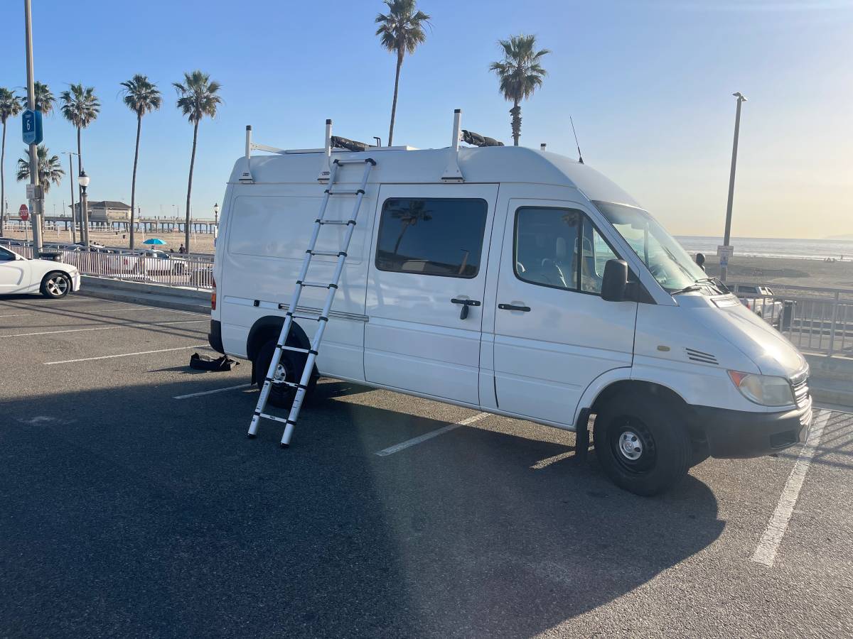 2004 T1N 2500 Sprinter Van