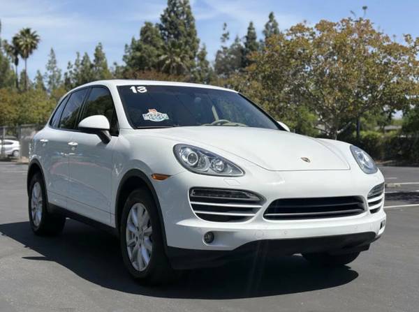 2013 PORSCHE CAYENNE, AWD, VEHÍCULO DE UN SOLO DUEÑO CARFAX, NAVEGACIÓN, CÁMARA DE REVERSA - $12,995 (Sacramento)63619458528641120