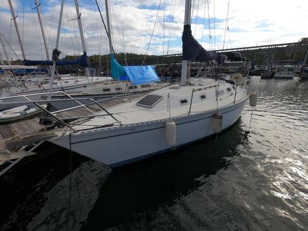 1986 Pearson 33.2 - $20,000 (Gainesville)63471028842753120