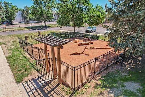 $1,195 / 2br - 750ft2 - Acabados en Níquel Cepillado, Parques para Perros (360 N Murray Blvd, Colorado Springs, CO)63686939943043123