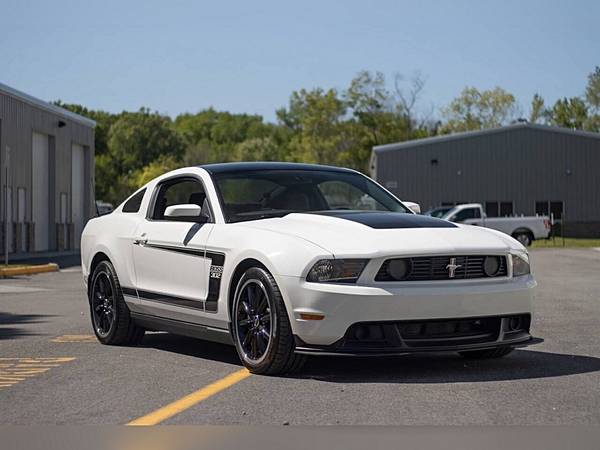 2012 Ford Mustang Boss 302 Fastback de 2 puertas - $44995.0063469917321347122