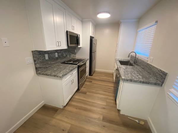 $2550.00 / 1br - 650ft2 - Large 1 Bd with patio63994248183811121