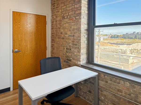 $889 Private Office AVAILABLE at Goose Island- PROMOTIONS available! (Goose Island)64173447971075122