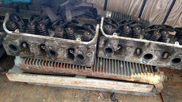 89 3.1 GM aluminum v6 cylinder heads 1