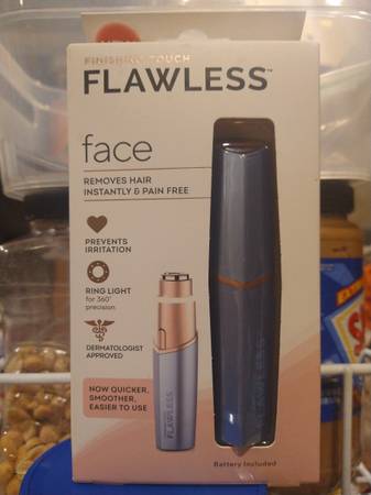Flawless Finishing Touch Facial Shaver New 1