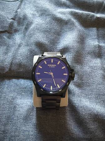 Diesel D-48 Mens Watch 1