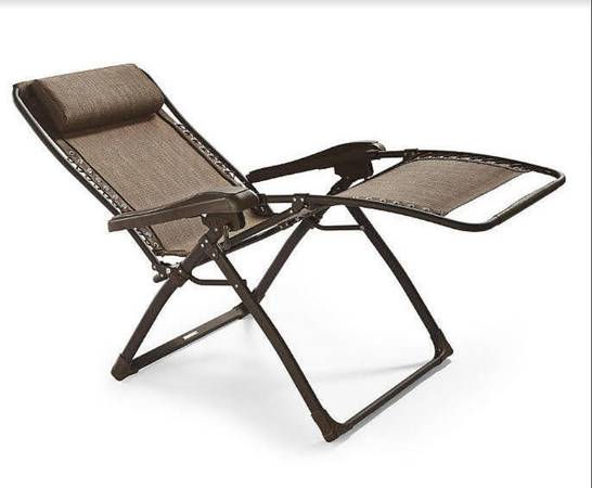 Recliner Chair - foldable 'zero-gravity' type 1