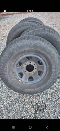 Tires and wheels off 2006 chevy 1 ton single wheel 1