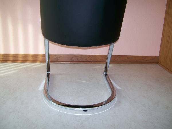 4 CONTEMPORARY - CHROME FRAME / BLACK VINYL DINNING ROOM CHAIRS - $144 (44th/RAWSON IN FRANKLIN)63470459896707124