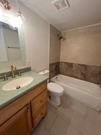 $1,200 / 1br - 750ft2 - Brand New, Modern, One Bedroom Available at 440-2 (Columbia Tusculum)63974612190978124