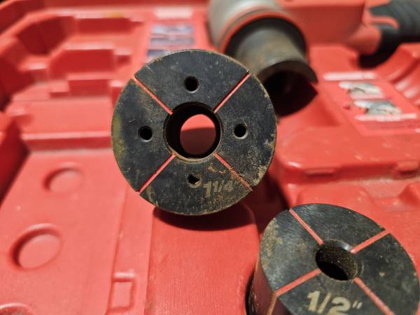 M18 10-Ton Knockout Tool Force Logic - $675 (Lynden)63435754880513124
