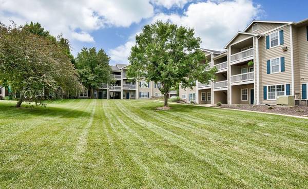 $950 / 2br - 900ft2 - Come And Enjoy The District (Manhattan)63978413590147124