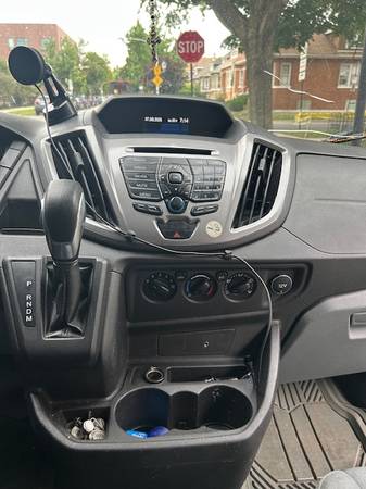 2016 Ford Transit Passenger Van - $15,000 (Chicago)63618671628289124
