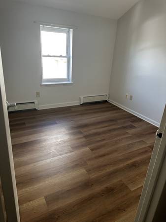 $950 / 1br - ROOM FOR RENT (Far Rockaway_ 68th street & Beach channel)63854288514947122