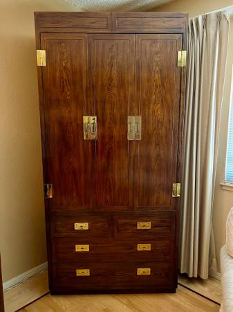 > > > Gorgeous Henredon Armoire < < < 1