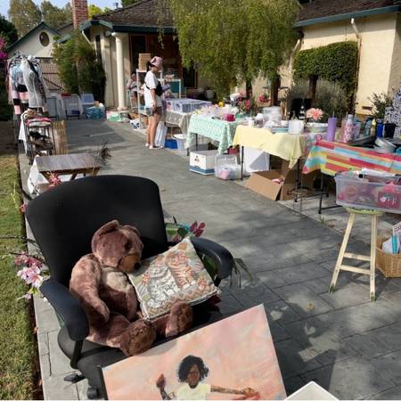 Yard sale photo