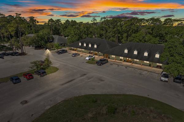 $4,000 / 5221ft2 - Two Retail Suites for Lease – Salt Springs Square | Ocala, FL Metro (Salt Springs, FL)63823035910913120
