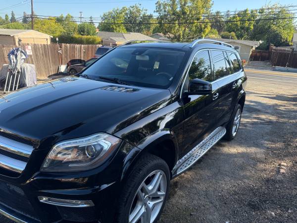 Coche de piezas GL550 4 matic 2013 - $6,500 (concord / pleasant hill / martinez)63438576508291121
