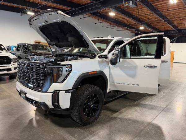2024 GMC Sierra 3500HD - Photo 15